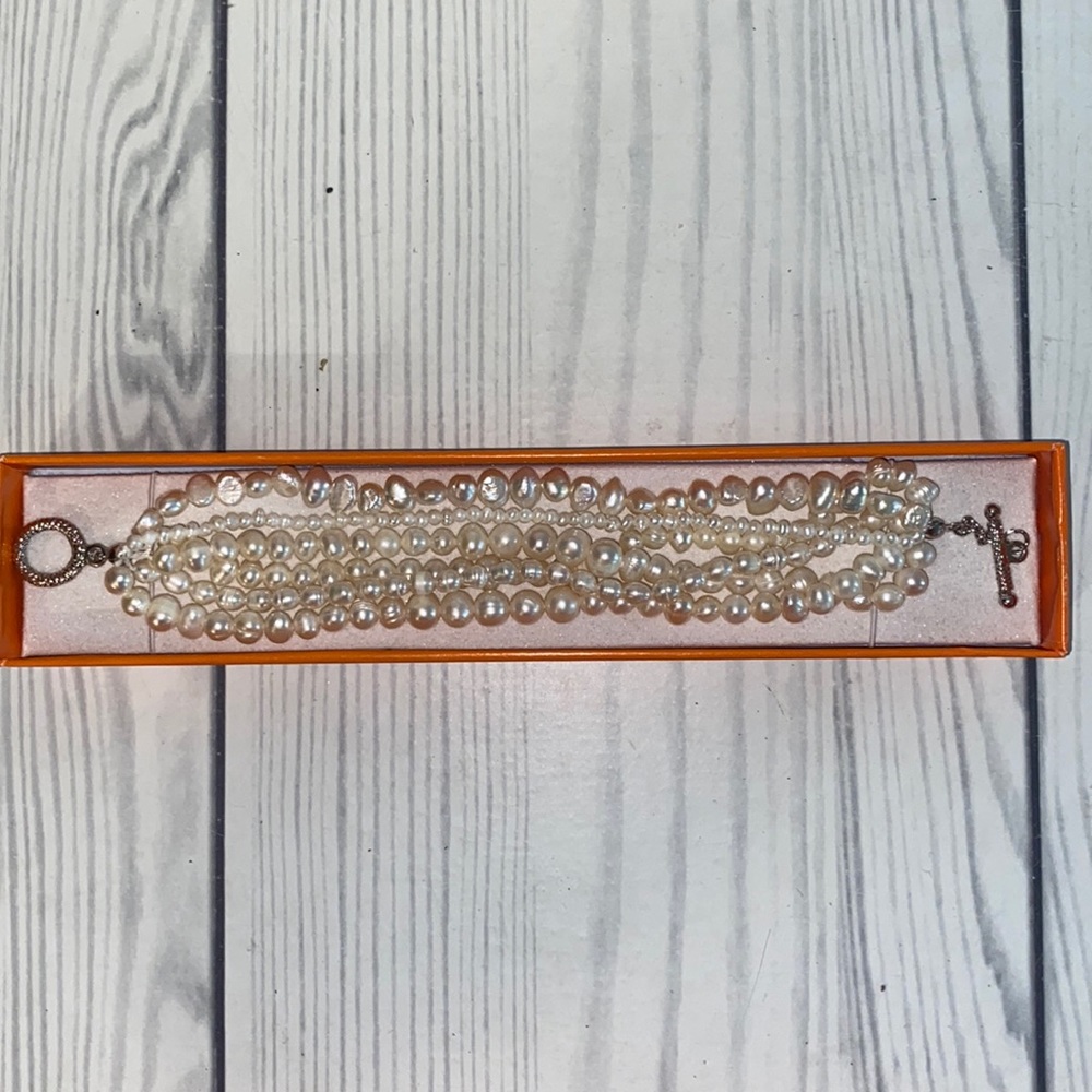Twisted Pearl Bracelet